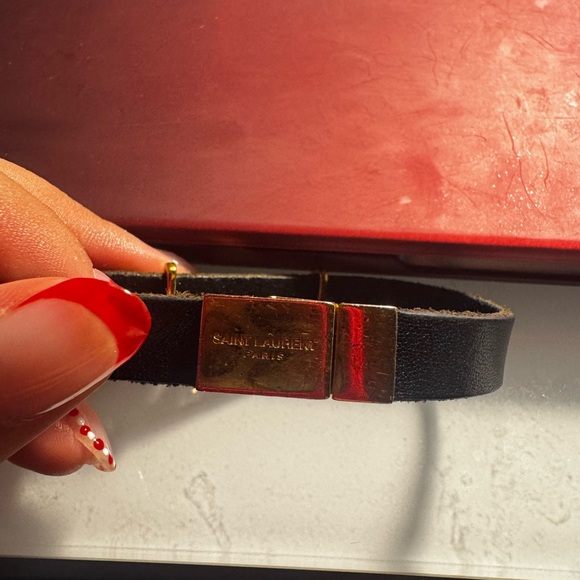YVES SAINT LAURENT CASSANDRA LEATHER BRACELET - Picture 3 of 5